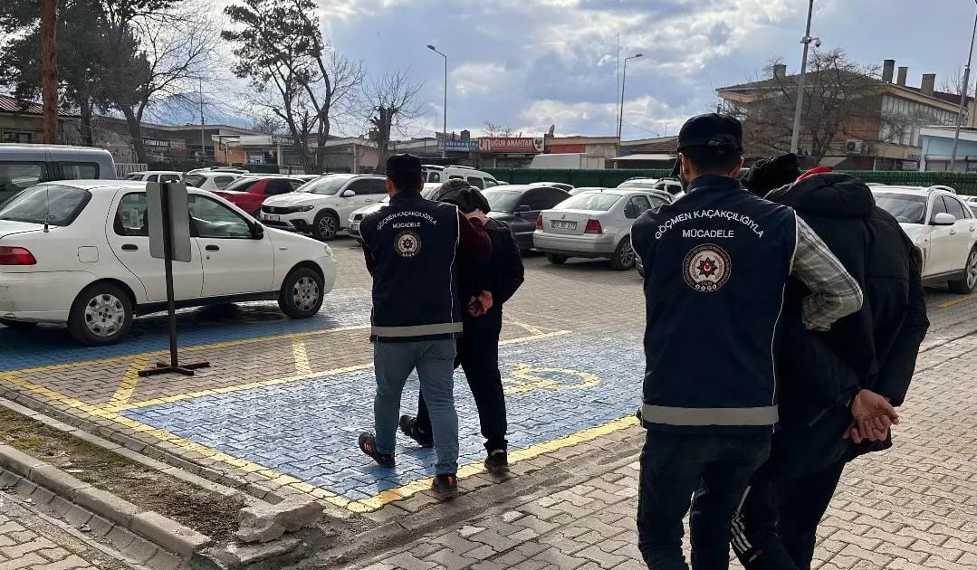 Erzincan’da Göçmen Kaçakçılığı Suçundan