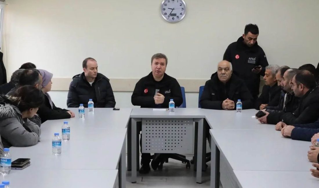 Erzincan Valisi Hamza Aydoğdu "Toprak kayması sonucu enkaz altında kalan