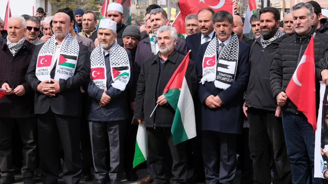 Erzincan’da Filistin’e destek amaçlı yürüyüş düzenlendi