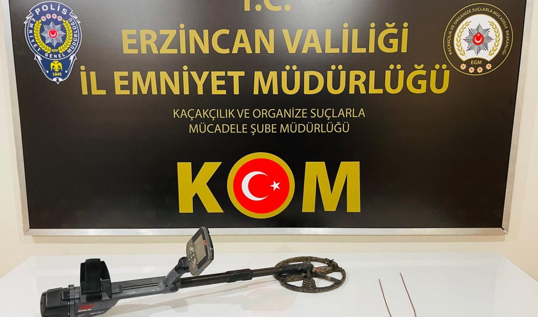 Yapılan aramada bir adet tarihi eser olduğu değerlendirilen metal obje