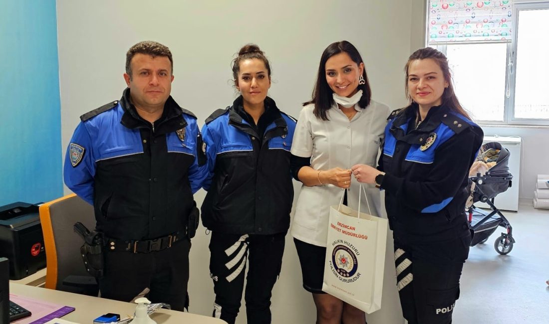 Doktorlar ve sağlık çalışanları ziyaret edildi.