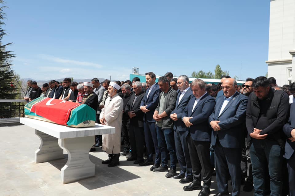 66 gün sonra cansız bedenine ulaşılan Adnan Keklik, iki bakanın