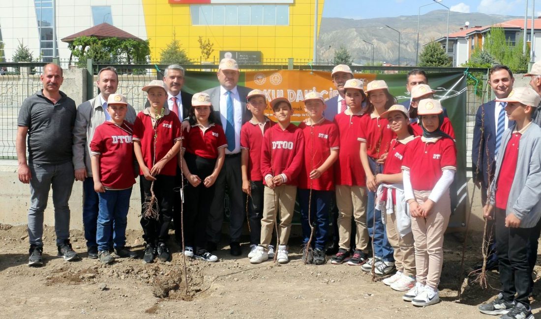 Okuldaki Çiftlik Projesi Hayata Geçirildi