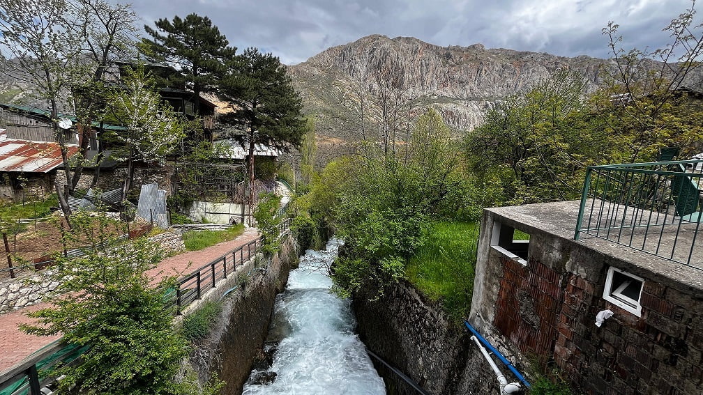 Bereketin habercisi Kadı gölü çağladı Erzincan’ın Kemaliye İlçesinin en önemli su kaynaklarından biri olan Kadı