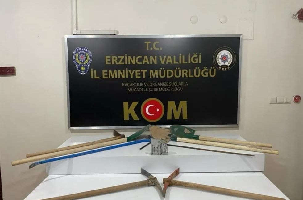 Kaçak Kazı Yapan 5 Kişi Yakalandı (S.T.), (A.C.), (E.Ş), (R.P), (İ.Ç.) isimli şahıslar hakkında 2863 SKM