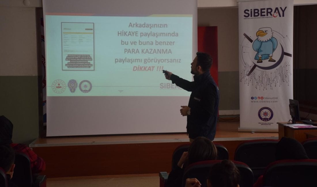 Emniyet Müdürlüğü “Güvenli İnternet Güvenli Gelecek” Konusunda Bilgilendirdi "Güvenli İnternet Güvenli Gelecek"