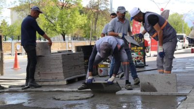 Belediye Fen İşleri Müdürlüğü ekipleri birçok noktada çalışmalarını sürdürüyor.