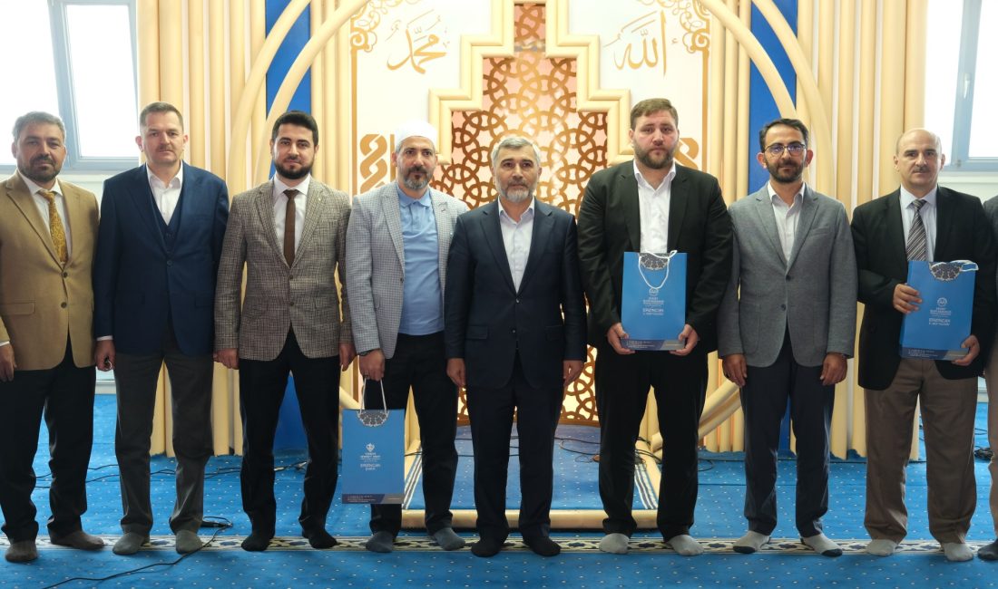 Yarışma sonunda İl Müftülüğü tarafından bütün yarışmacılara derecelerine göre çeşitli