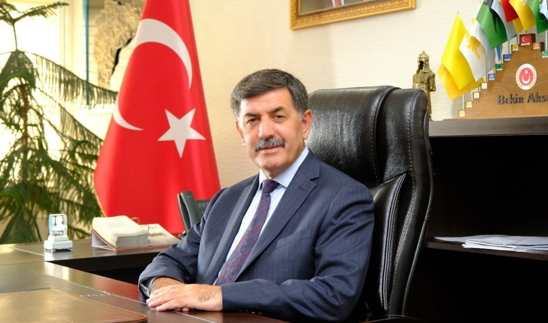 Erzincan Belediye Başkanı Bekir Aksun, Kurban Bayramı nedeniyle bir kutlama