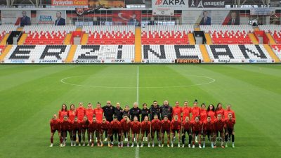 A Milli Kadın Futbol Takımı Teknik Direktörü Necla Güngör Kıragası,