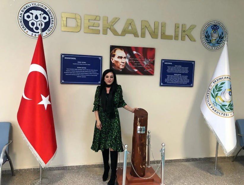 Prof. Dr. Mehtap Uysal, evinde kalp krizi geçirerek hayatını kaybetti.