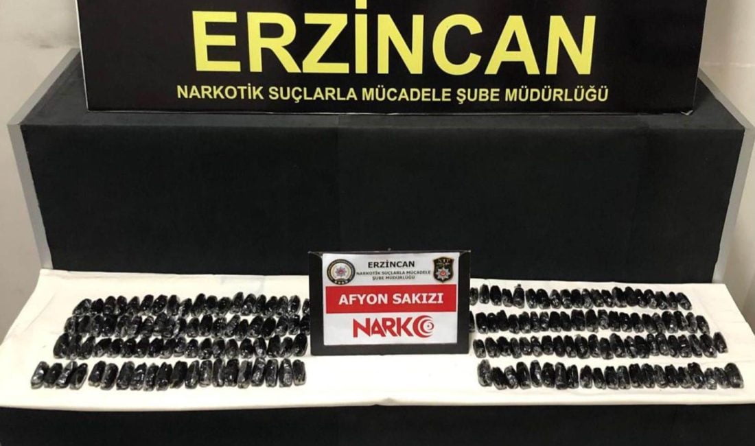 Erzincan’da Uyuşturucuya Geçit Yok Erzincan’da 2 kilo 249 gram Afyon sakızıyla yakalanan İran uyruklu