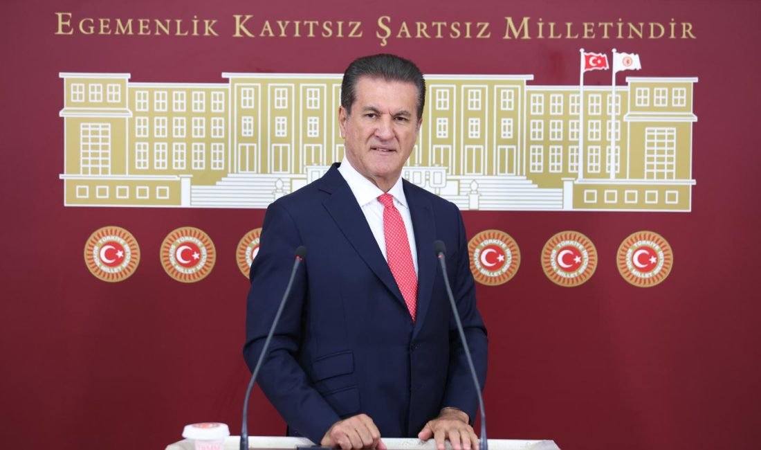 Mustafa Sarıgül “ Ahmet Tanoğlu Erzincan’ın Gelişmesine ve Güçlenmesine Önemli Katkılarda Bulunan Çok Değerli, Saygın Bir İş Adamımızdır” Cumhuriyet Halk Partisi Erzincan Milletvekili Mustafa Sarıgül “ Ahmet Tanoğlu