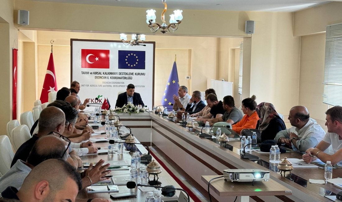 Erzincan Toplu Sera Bölgesi Alt Kullanıcıları İle Toplantı Yapıldı Erzincan Valiliği himayesinde kurulacak olan 350 dönümlük Toplu Sera Bölgesi