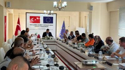 Erzincan Valiliği himayesinde kurulacak olan 350 dönümlük Toplu Sera Bölgesi