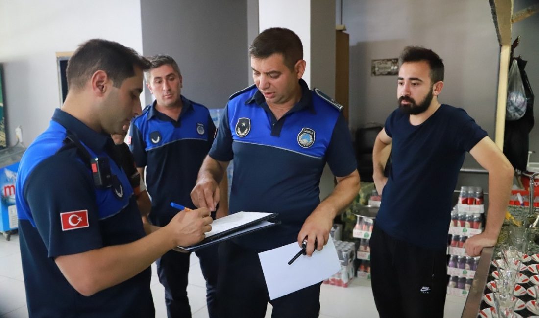 Erzincan Belediyesi Zabıta Müdürlüğü ekipleri, halkın gıda güvenliğini korumak amacıyla