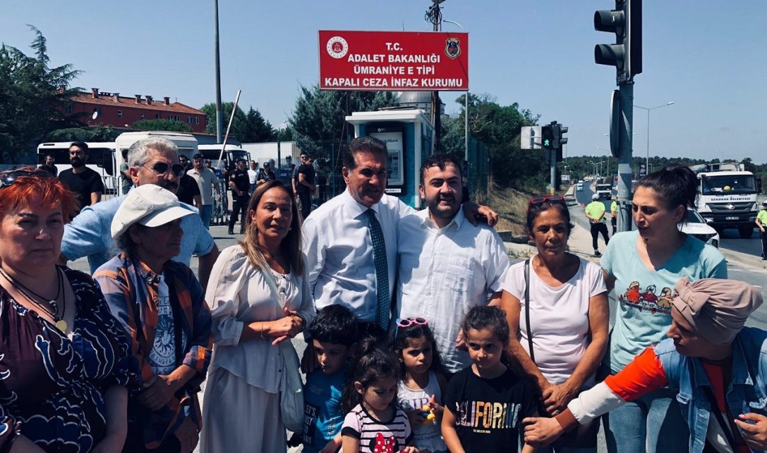 Erzincan Milletvekili Mustafa Sarıgül, Ümraniye Cezaevi önünde yaptığı basın açıklamasında