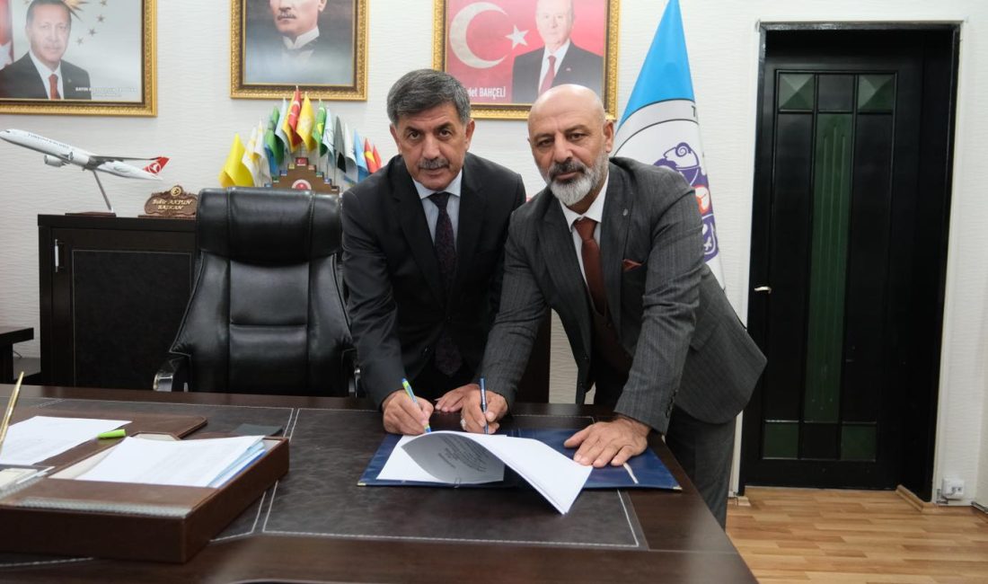 Erzincan Belediyesi’nde çalışan KHK’lı işçileri kapsayan Toplu İş Sözleşmesi imzalandı.