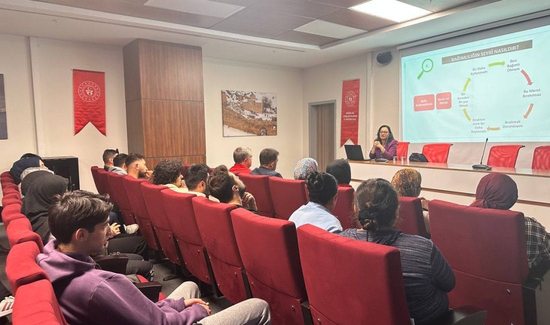 YEDAM ile Erzincan On Üç Şubat Gençlik Merkezi organizasyonunda bağımlılıkla