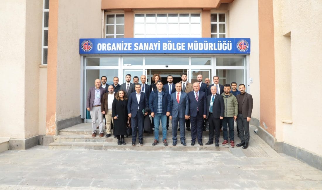 Erzincan'da düzenlenen Savunma Sanayi Yatırımları Çalıştayı'nın ikinci gününde, savunma sanayi