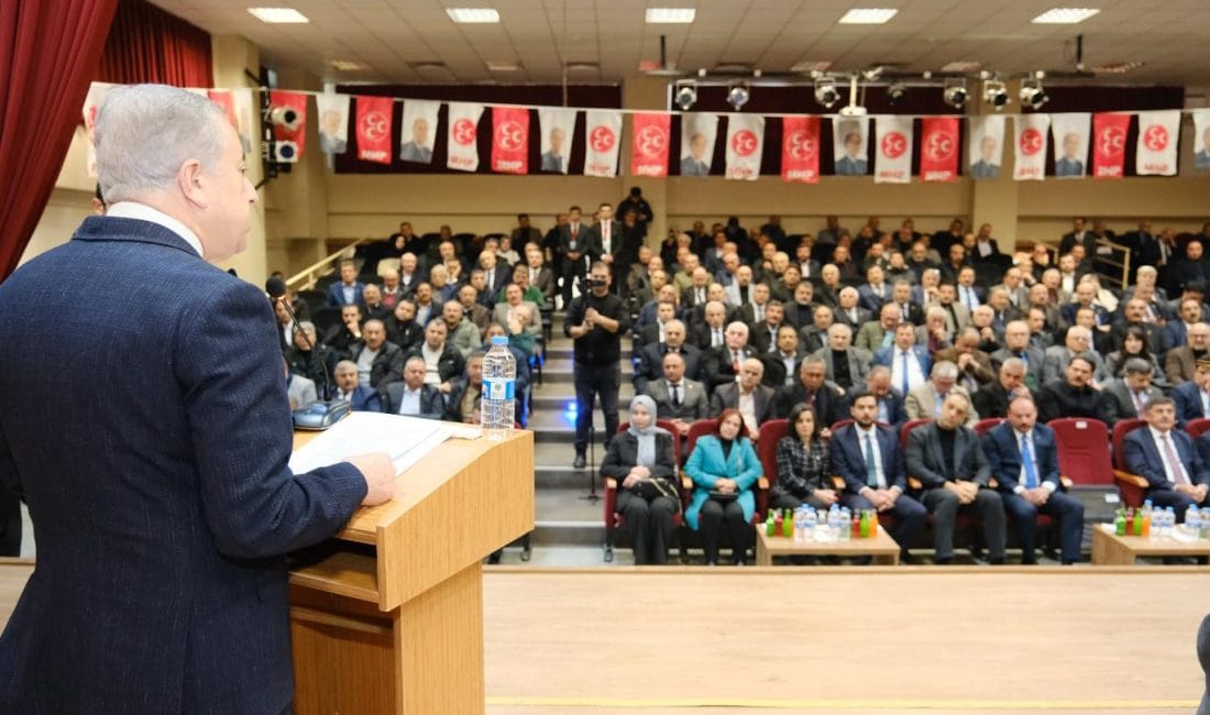 MHP Genel Başkan Yardımcısı Sadir Durmaz, Erzincan’da düzenlenen Belediye Meclis