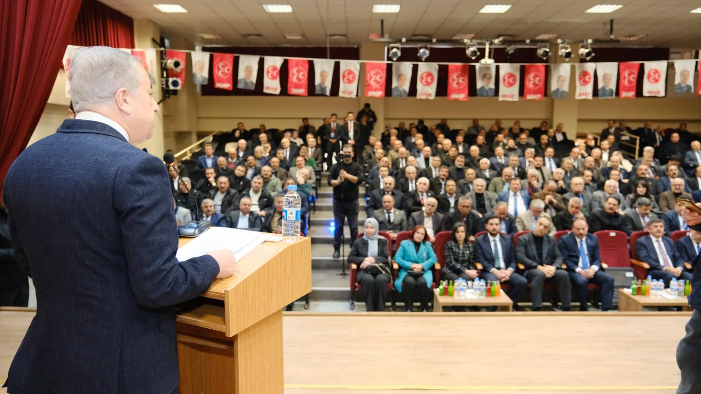 MHP Genel Başkan Yardımcısı Sadir Durmaz, Erzincan’da düzenlenen Belediye Meclis