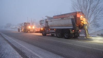 Kar yağışının ilk saatlerinden itibaren koordineli bir şekilde karla mücadele