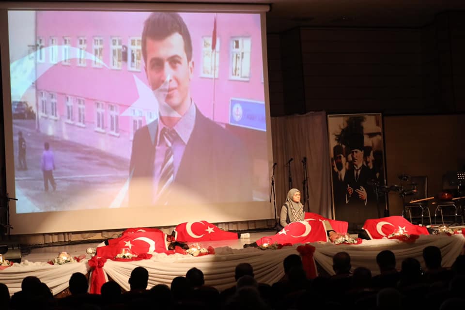 24 Kasım Öğretmenler Günü münasebetiyle kutlama programı düzenlendi. 