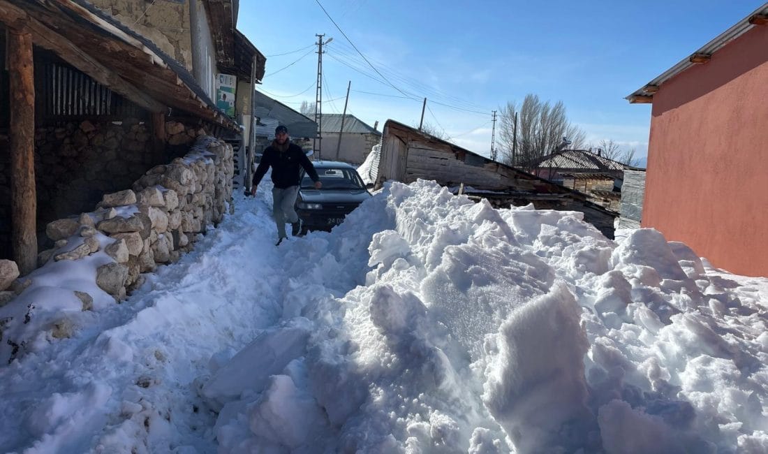 Şartlar ne olursa olsun ekipler görevlerini kararlılıkla yerine getiriyor. 