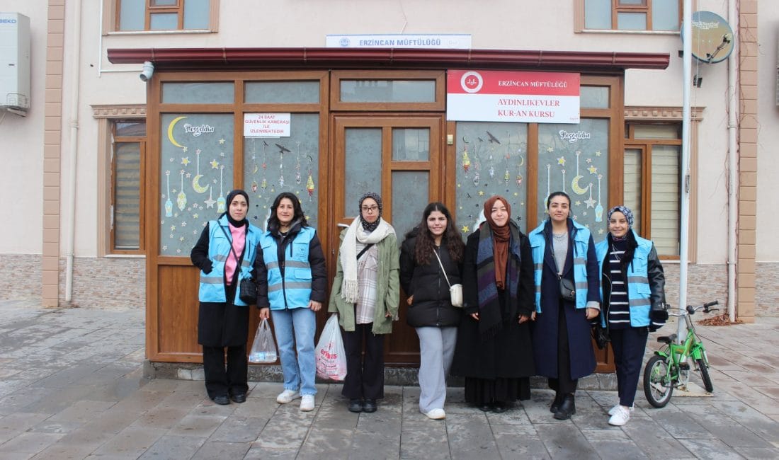 Erzincan Öğrenci Yurdu öğrencileri, "Oyun Arkadaşım" projesi kapsamında Aydınlık Evler