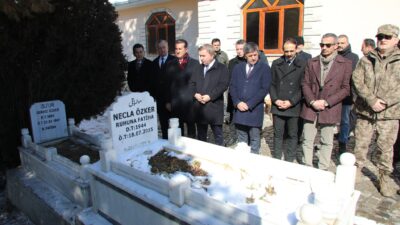 Trafik kazasında hayatını kaybeden Erzincansporlu futbolcular Vedat Çimen, Cumhur Alan