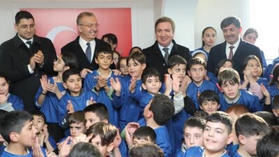 Tören, 13 Şubat Şehir Stadyumu'nda yer alan Değer Erzincan Projesi