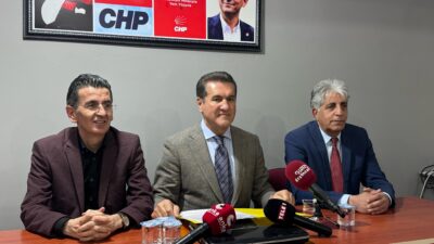 CHP Erzincan Milletvekili Mustafa Sarıgül, CHP Erzincan İl Başkanlığında bir