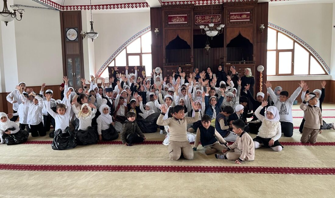 Şehirlerin Kalbi Camide Buluşuyoruz Cami Çocuk Buluşması 