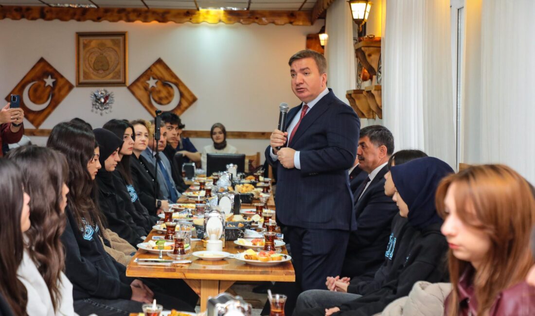 Erzincan Valisi Hamza Aydoğdu, Belediye Başkanı Bekir Aksun ve İl