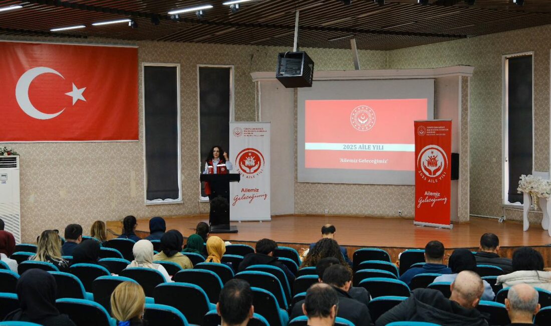 Erzincan Belediyesi’nde “Ailemiz Geleceğimiz” Sunumu Düzenlendi