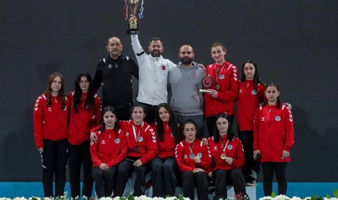 U20 Kadınlar Türkiye Güreş Şampiyonası’nda Erzincanlı sporcular 1 altın ,