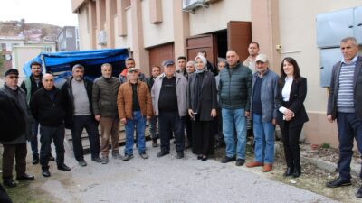 Erzincan’ın Tercan ilçesindeki çiftçilere tohumluk nohut tedarik edildi. 