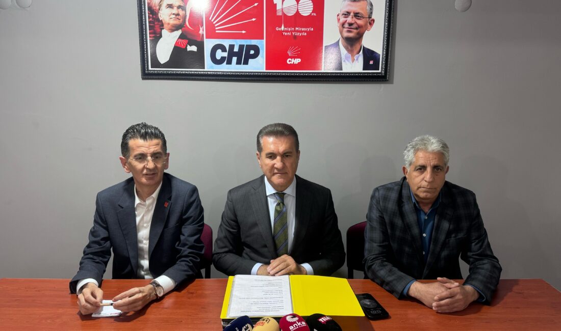 CHP Erzincan Milletvekili Mustafa Sarıgül, Erzincan İl Başkanlığında bir basın