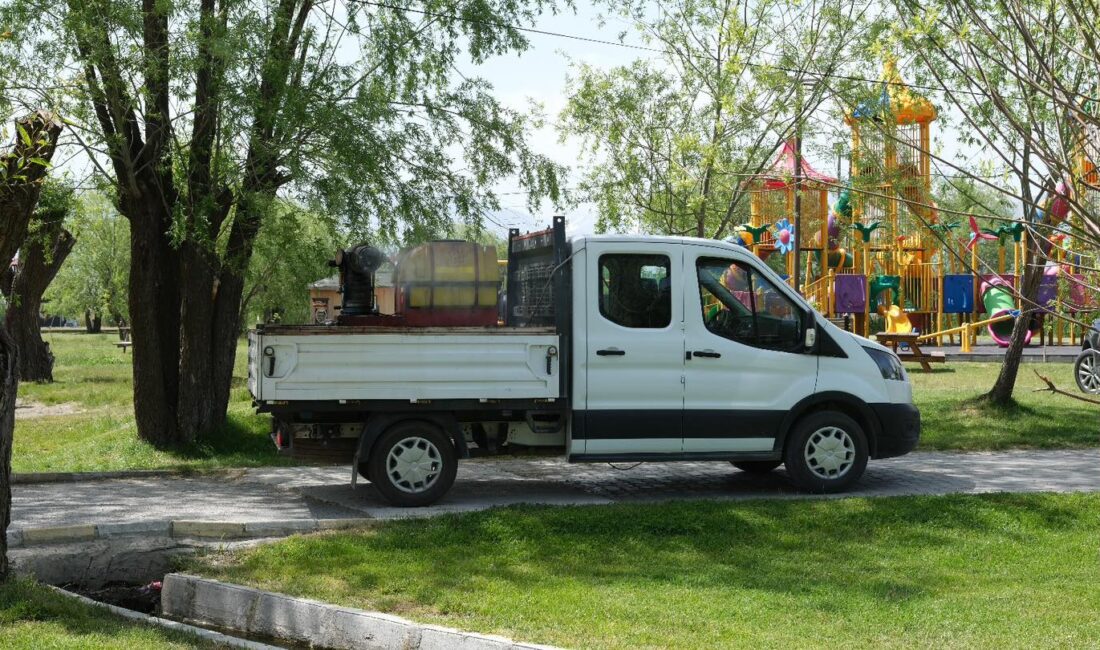Erzincan Belediyesi Kırım-Kongo Kanamalı Ateşi (KKKA) hastalığına karşı ilaçlama çalışmalarını