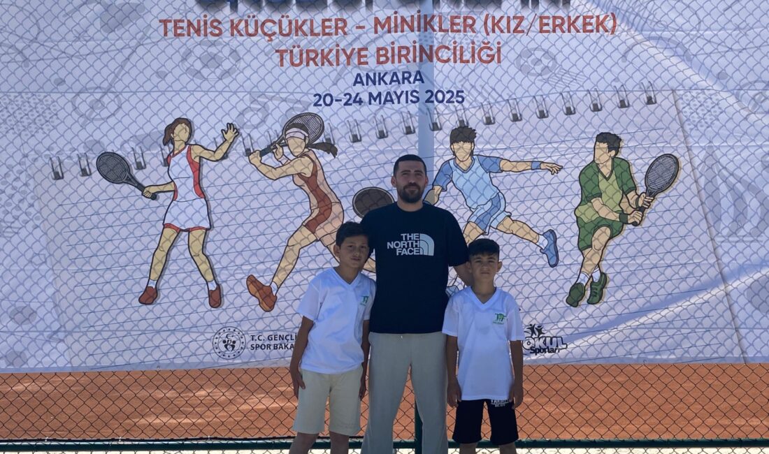 Erzincan Göktürk İlkokulu Minikler Tenis Takımı, Ankara'daki Türkiye Şampiyonası'nda mücadele