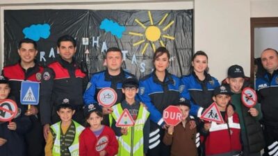 Erzincan'da Özel Öğrencilere Trafik Güvenliği Eğitimi Verildi