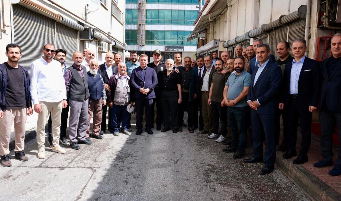 Belediye Başkanı Bekir Aksun Buğday Meydanı Esnafı ile Bir Araya