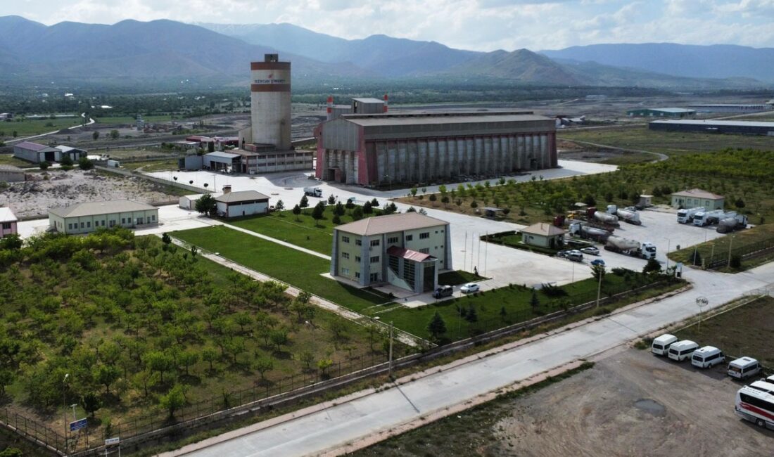 “Erzincan Yeşil OSB’ye Dönüşüyor” isimli projenin destek sözleşmesi imzalandı.