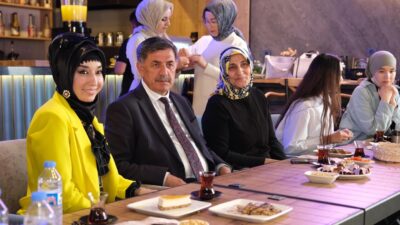 Başkan Aksun Erzincan Binali Yıldırım Üniversitesinde öğrenim gören Uluslararası Öğrenciler