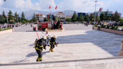 Erzincan Belediyesi’nde Yangın, Kurtarma ve Tahliye Tatbikatı Gerçekleştirildi.