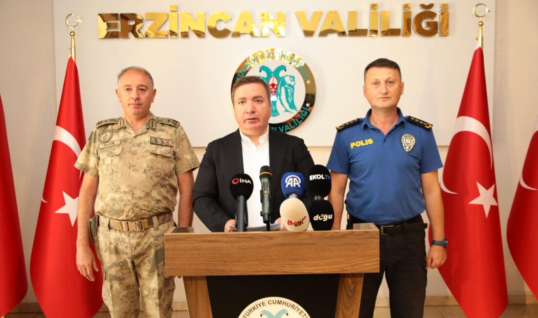
Erzincan Valisi Hamza Aydoğdu başkanlığında, İl Jandarma Komutanı Tuğgeneral Veysel