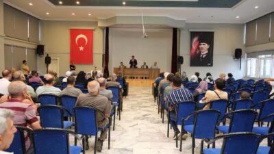 Erzincan Belediye Başkanı Bekir Aksun, mahalle ziyaretleri kapsamında Gülabibey Mahallesi'nde