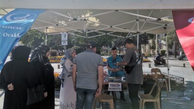 Ülkü Ocakları Erzincan İl Başkanlığı’ndan Üniversite Adaylarına Tercih Desteği Ülkü Ocakları Erzincan İl Başkanlığı, üniversite tercih döneminde gençlerin yanında