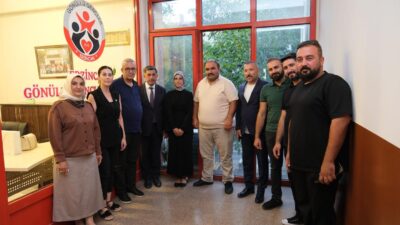 Erzincan Belediye Başkanı Bekir Aksun, Erzincan Gönüllü Gençler Derneği’ni ziyaret